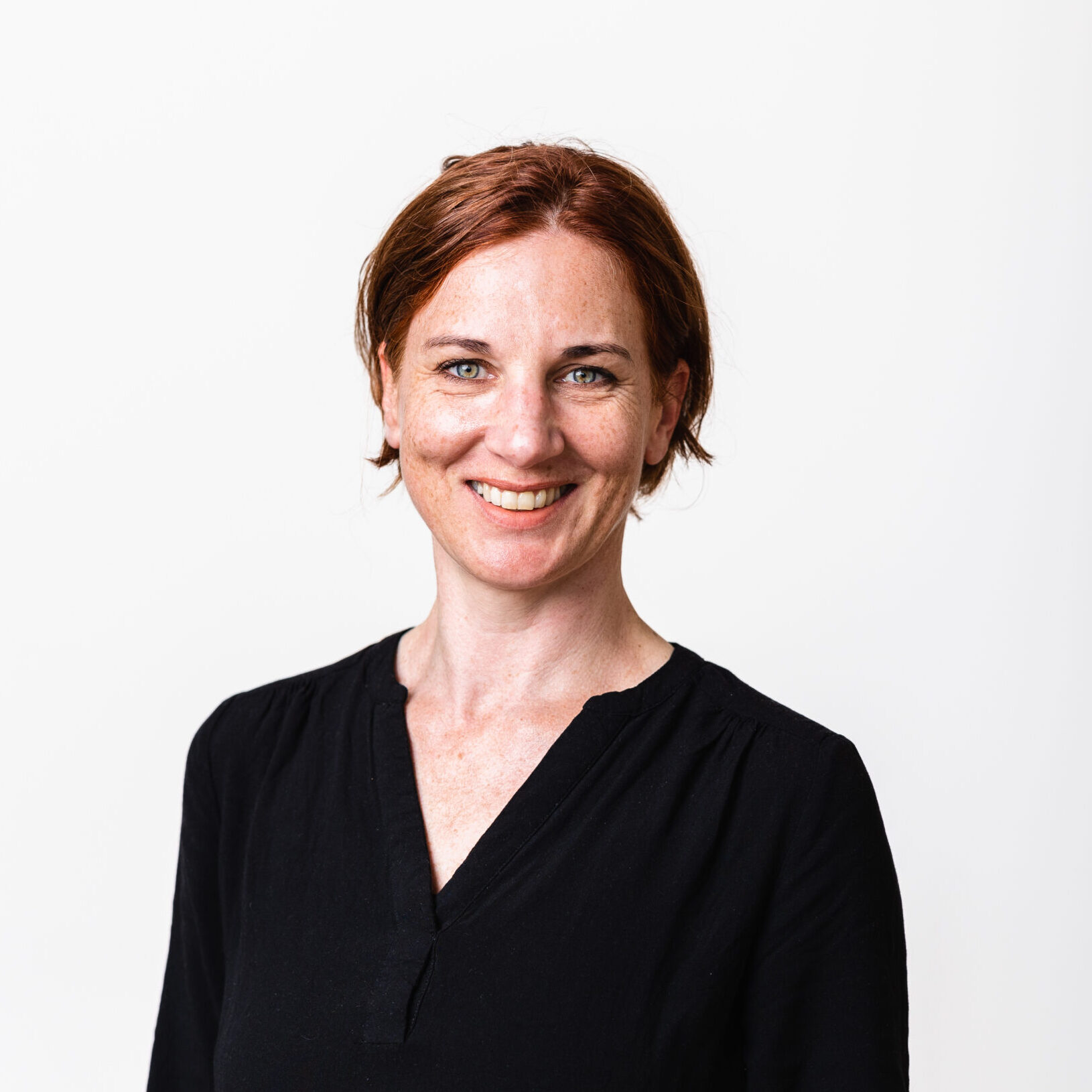 Portraitfoto von Nina Kraushofer-Kasser